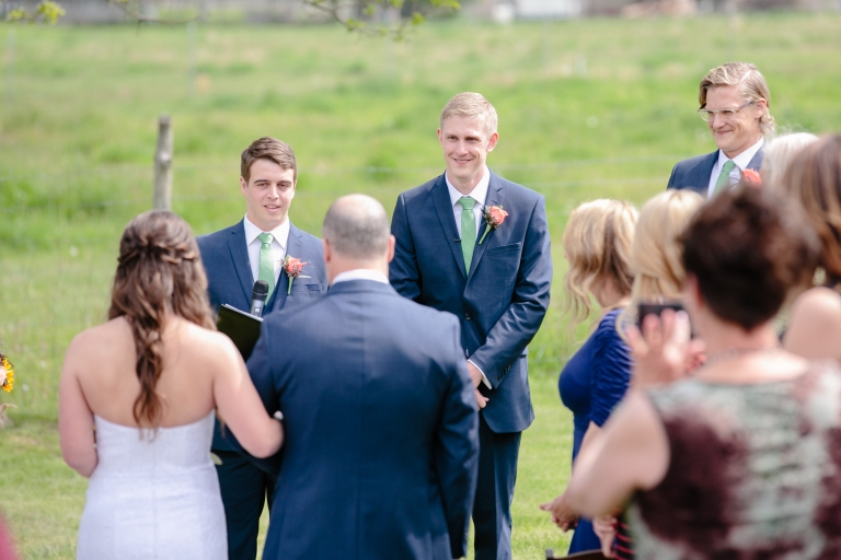 EK-Studios-Utah-Wedding-Photographers-Backyard-barn-wedding025-Blog(pp_w768_h512)