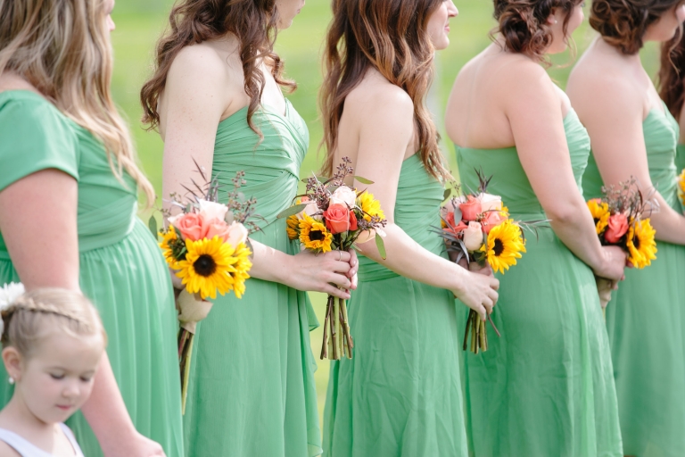 EK-Studios-Utah-Wedding-Photographers-Backyard-barn-wedding029-Blog(pp_w768_h512)