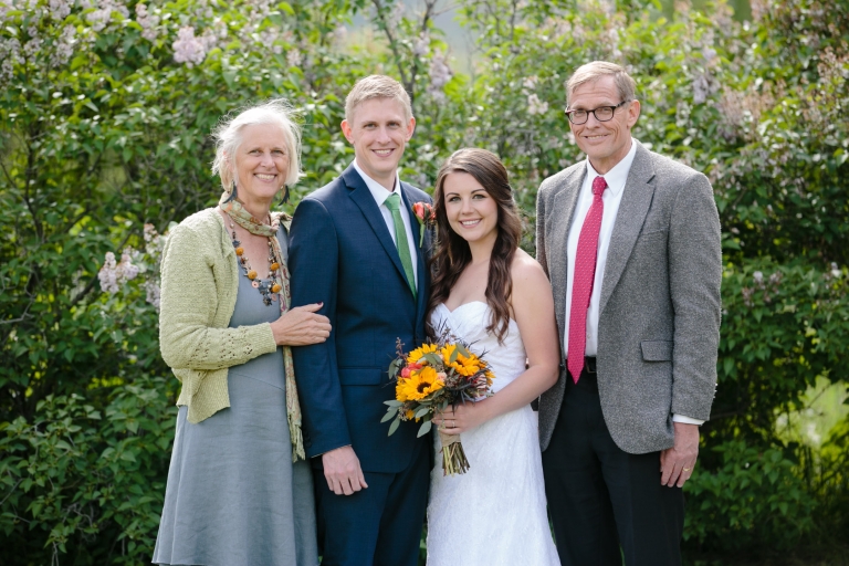 EK-Studios-Utah-Wedding-Photographers-Backyard-barn-wedding041-Blog(pp_w768_h512)