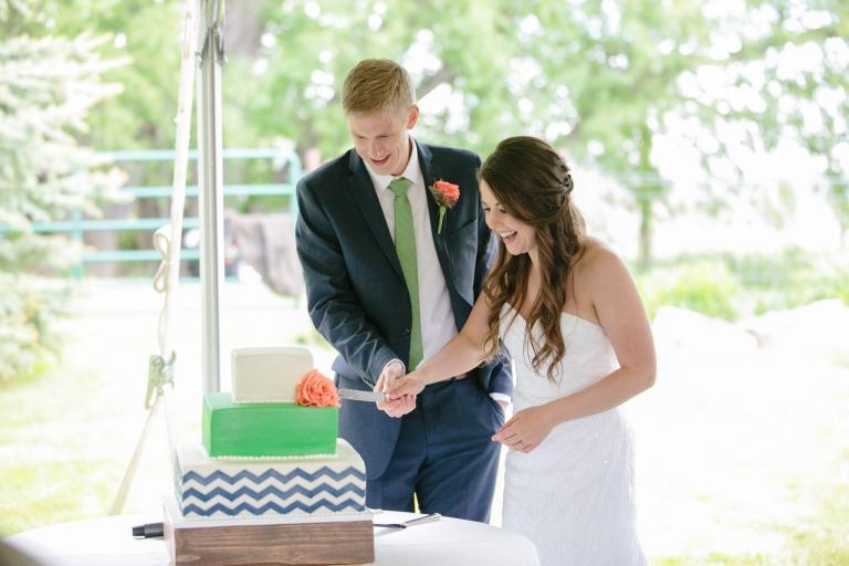 EK-Studios-Utah-Wedding-Photographers-Backyard-barn-wedding069-Blog(pp_w768_h512)