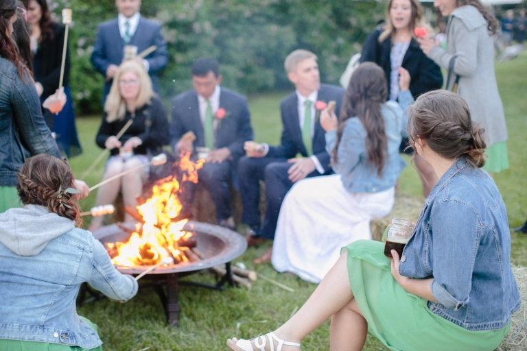 EK-Studios-Utah-Wedding-Photographers-Backyard-barn-wedding079-Blog(pp_w768_h512)