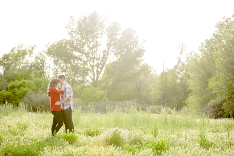 EK-Studios-Utah-Wedding-Photographers-Nature-engagements007-Blog(pp_w768_h512)