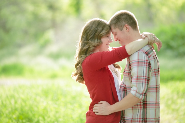 EK-Studios-Utah-Wedding-Photographers-Nature-engagements016-Blog(pp_w768_h512)