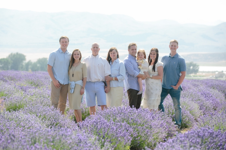 EK-Studios-Utah-Wedding-Photographers-Family-Photos-Lavender-field-young-living-farms002-Blog(pp_w768_h512)