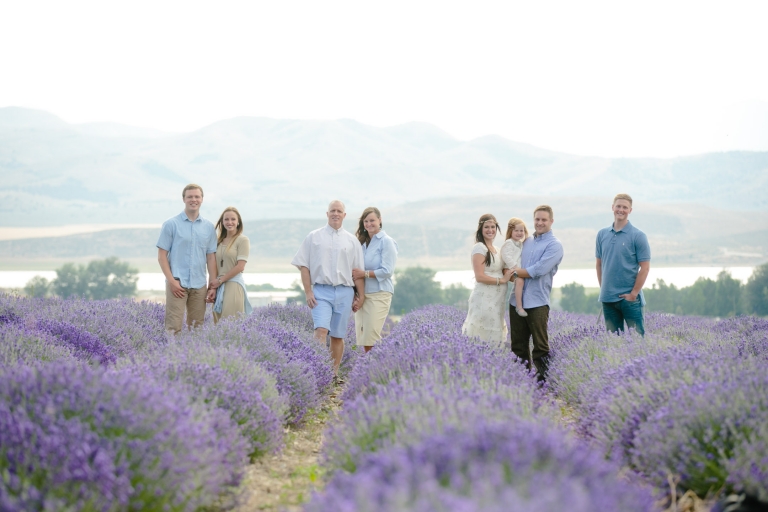 EK-Studios-Utah-Wedding-Photographers-Family-Photos-Lavender-field-young-living-farms007-Blog(pp_w768_h512)