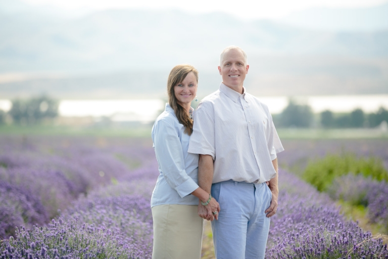EK-Studios-Utah-Wedding-Photographers-Family-Photos-Lavender-field-young-living-farms009-Blog(pp_w768_h512)
