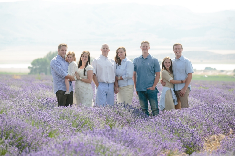 EK-Studios-Utah-Wedding-Photographers-Family-Photos-Lavender-field-young-living-farms013-Blog(pp_w768_h512)