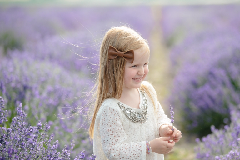EK-Studios-Utah-Wedding-Photographers-Family-Photos-Lavender-field-young-living-farms015-Blog(pp_w768_h512)