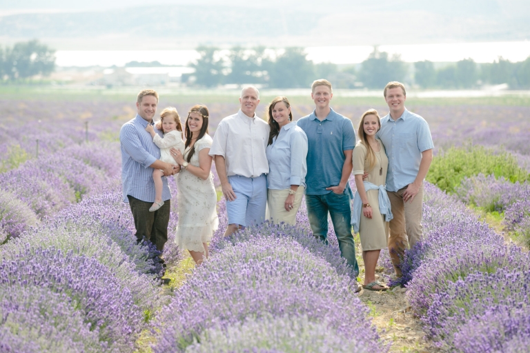 EK-Studios-Utah-Wedding-Photographers-Family-Photos-Lavender-field-young-living-farms016-Blog(pp_w768_h512)