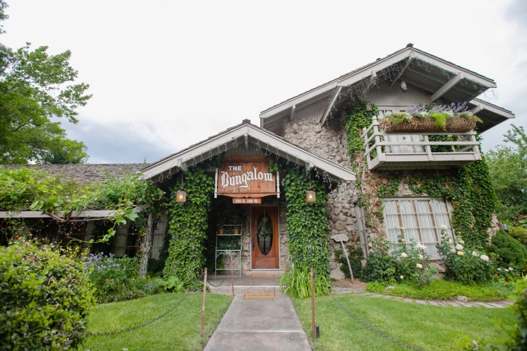 EK-Studios-Utah-Wedding-Photographers-The-Bungalow-Wedding-Reception-utah001-Blog(pp_w768_h512)
