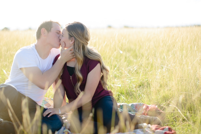 EK-Studios-Utah-Wedding-Photographers-country-engagments-pick-up-truck-farming-field005-Blog(pp_w768_h512)