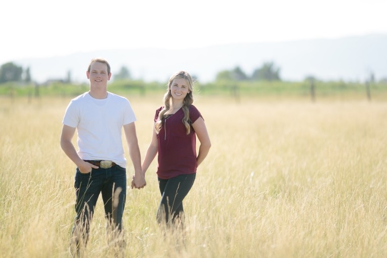 EK-Studios-Utah-Wedding-Photographers-country-engagments-pick-up-truck-farming-field013-Blog(pp_w768_h512)