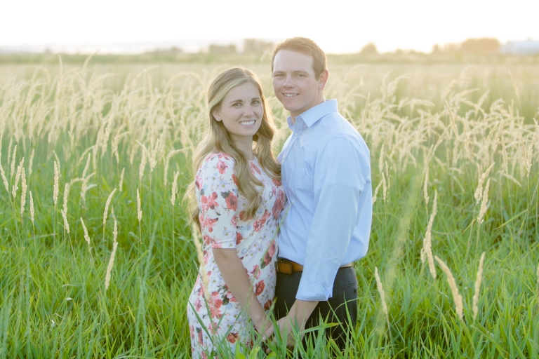 EK-Studios-Utah-Wedding-Photographers-country-engagments-pick-up-truck-farming-field019-Blog(pp_w768_h512)