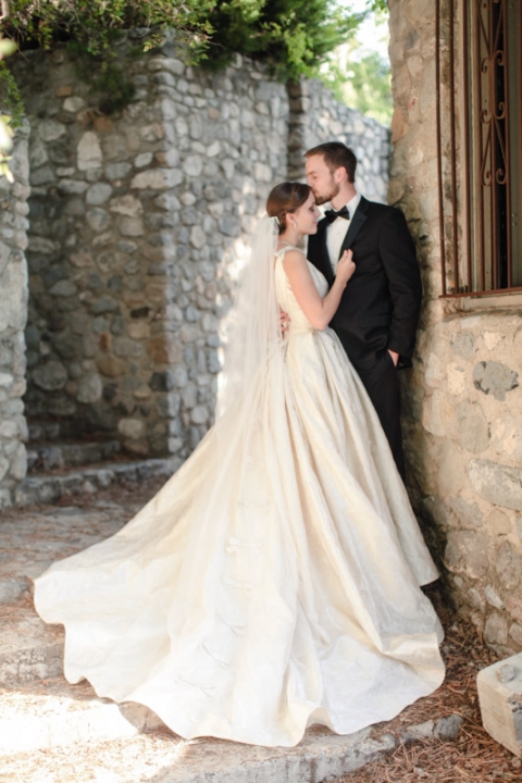 EK-Studios-Utah-Wedding-Photographers-Classy-Elegant-Bridals-Unique-wedding-dress011-Blog(pp_w480_h720)