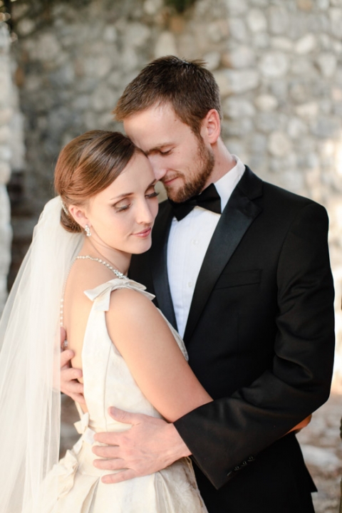 EK-Studios-Utah-Wedding-Photographers-Classy-Elegant-Bridals-Unique-wedding-dress013-Blog(pp_w480_h720)