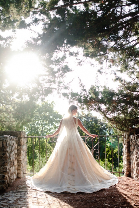 EK-Studios-Utah-Wedding-Photographers-Classy-Elegant-Bridals-Unique-wedding-dress024-Blog(pp_w480_h720)