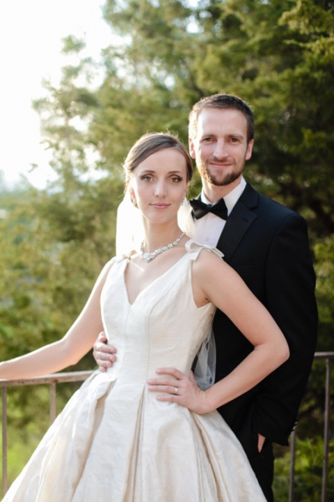 EK-Studios-Utah-Wedding-Photographers-Classy-Elegant-Bridals-Unique-wedding-dress025-Blog(pp_w480_h720)