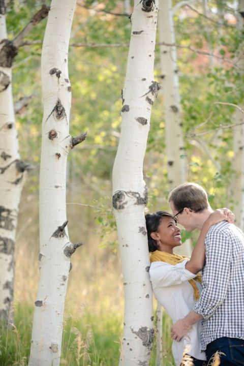 Wedding-and-Portrait-Photographer-Fall-engagements-UT0160R0A5008-Blog(pp_w480_h720)