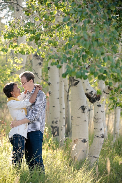 Wedding-and-Portrait-Photographer-Fall-engagements-UT0170R0A4969-Blog(pp_w480_h720)