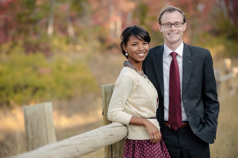Wedding-and-Portrait-Photographer-Fall-engagements-UT0270R0A4437-Blog(pp_w768_h511)