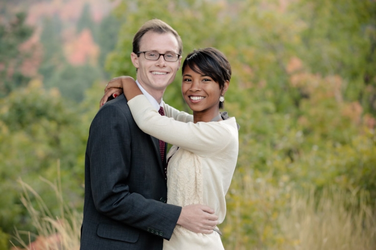 Wedding-and-Portrait-Photographer-Fall-engagements-UT0300R0A4330-Blog(pp_w768_h511)