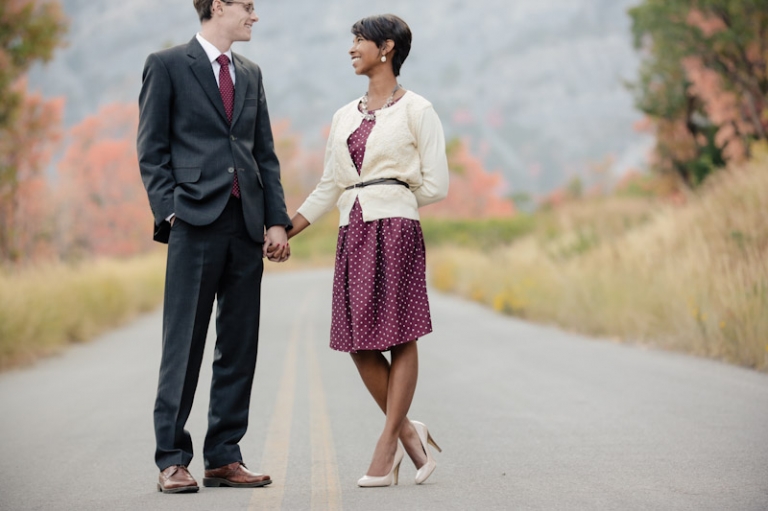 Wedding-and-Portrait-Photographer-Fall-engagements-UT0330R0A4354-Blog(pp_w768_h511)