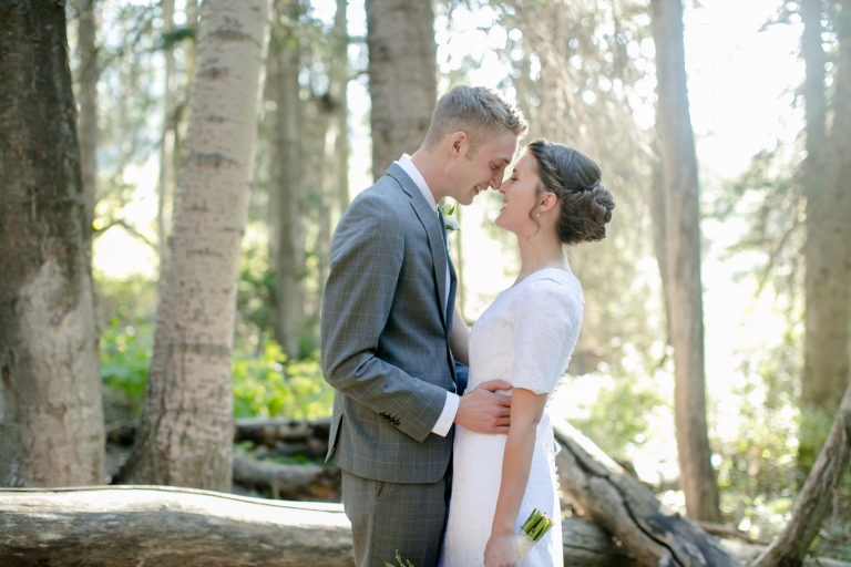 EK-Studios-Utah-Wedding-Photographers-Bridals-in-the-pines-aspens-utah-photography025-Blog(pp_w768_h512)