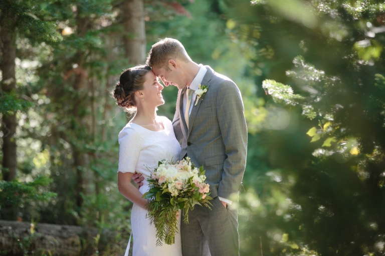 EK-Studios-Utah-Wedding-Photographers-Bridals-in-the-pines-aspens-utah-photography029-Blog(pp_w768_h512)