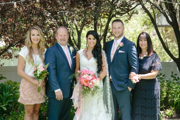 EK-Studios-Utah-Wedding-Photographers-outdoor-Shabby-Chic-wedding-reception-pink017-Blog(pp_w768_h512)
