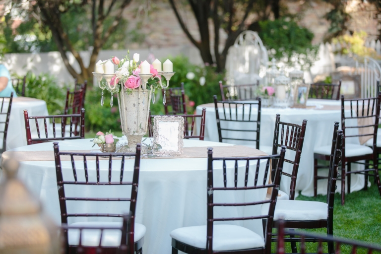 EK-Studios-Utah-Wedding-Photographers-outdoor-Shabby-Chic-wedding-reception-pink030-Blog(pp_w768_h512)
