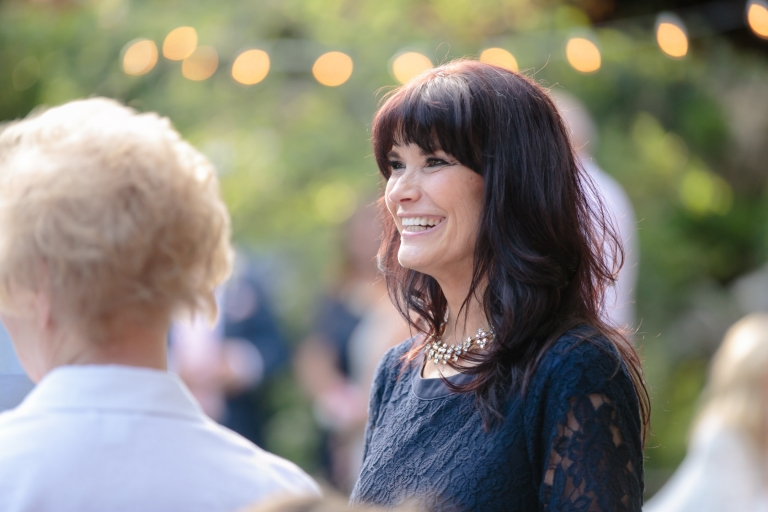 EK-Studios-Utah-Wedding-Photographers-outdoor-Shabby-Chic-wedding-reception-pink039-Blog(pp_w768_h512)