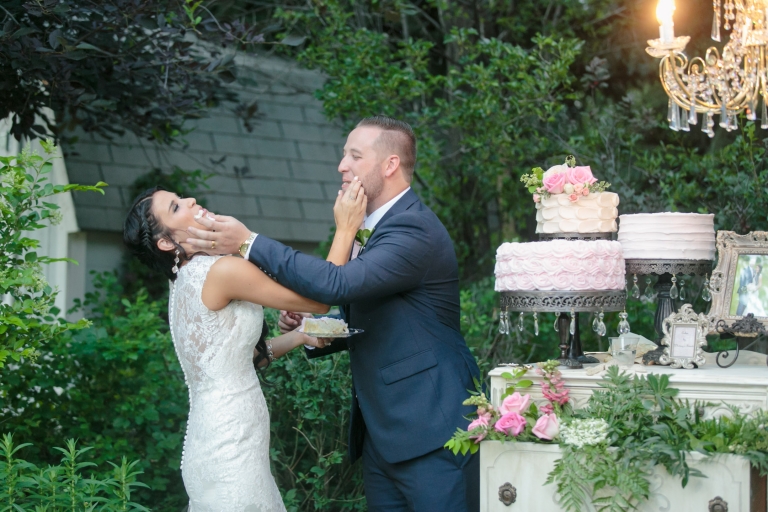 EK-Studios-Utah-Wedding-Photographers-outdoor-Shabby-Chic-wedding-reception-pink046-Blog(pp_w768_h512)