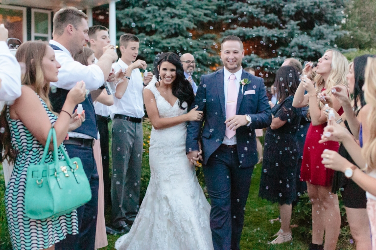 EK-Studios-Utah-Wedding-Photographers-outdoor-Shabby-Chic-wedding-reception-pink049-Blog(pp_w768_h512)