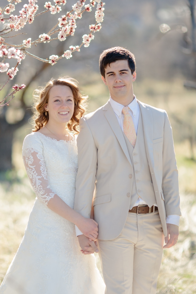 EK-Studios-Utah-Wedding-Photographers-Spring-Bridals-blossoms010-Blog(pp_w768_h1152)