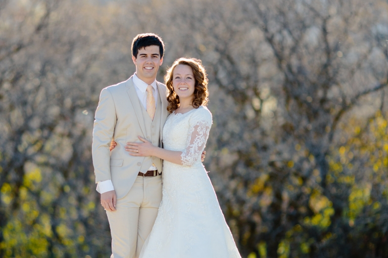 EK-Studios-Utah-Wedding-Photographers-Spring-Bridals-blossoms019-Blog(pp_w768_h512)
