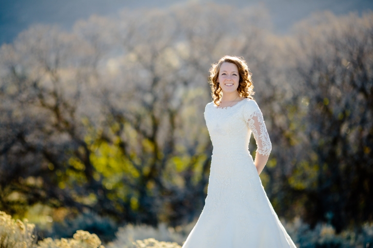 EK-Studios-Utah-Wedding-Photographers-Spring-Bridals-blossoms021-Blog(pp_w768_h512)