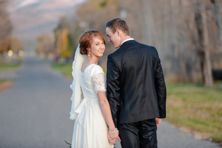 EK-Studios-Utah-Wedding-Photographers-Manti-Temple-Bridals058-Blog(pp_w768_h511)