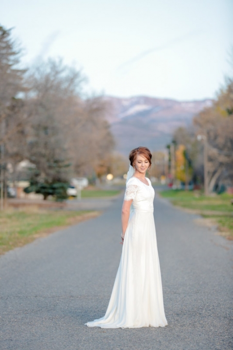 EK-Studios-Utah-Wedding-Photographers-Manti-Temple-Bridals061-Blog(pp_w480_h720)