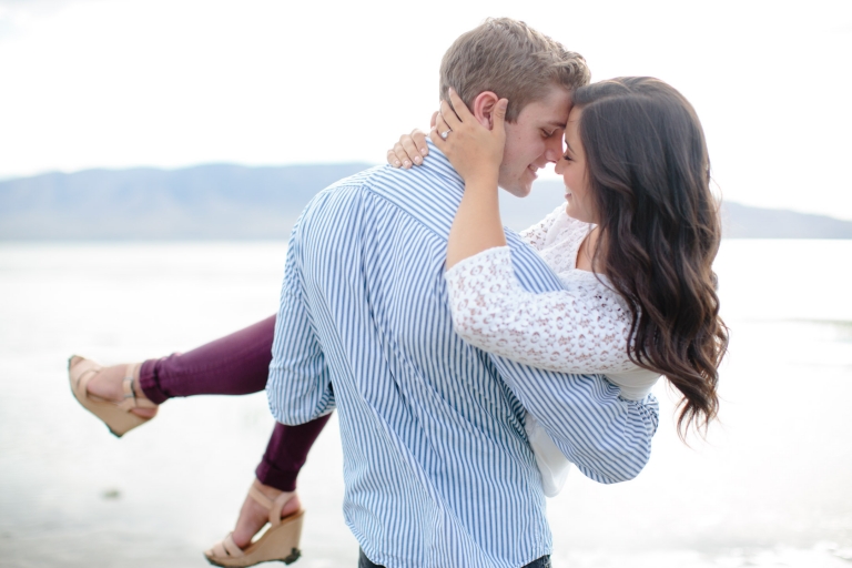 EK-Studios-Utah-Wedding-Photographers-lake-Utah-Engagement-photography006-Blog(pp_w768_h512)