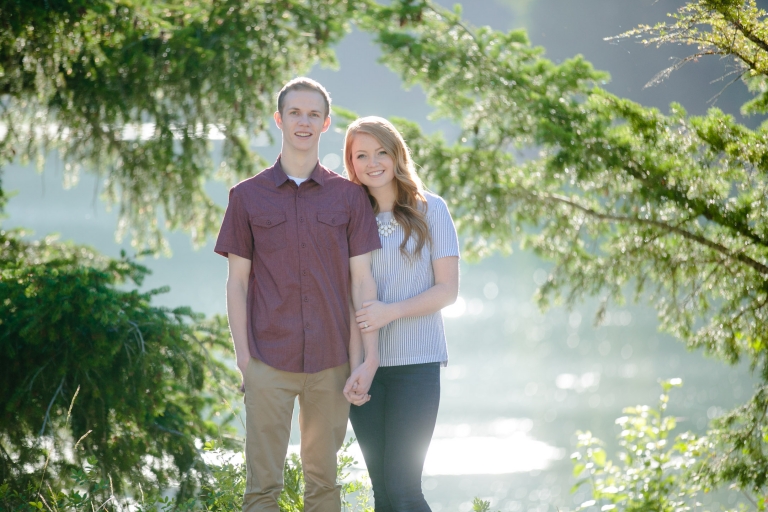 EK-Studios-Utah-Wedding-Photographers-Mountian-lake-engagements001-Blog(pp_w768_h512)