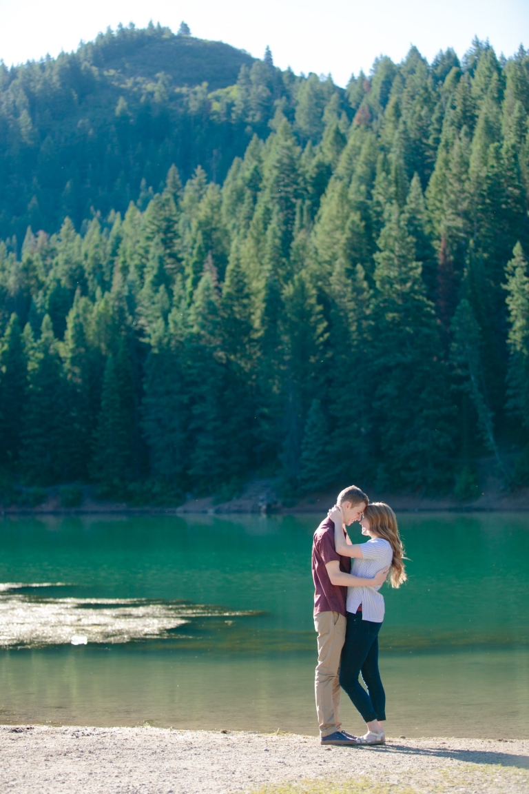 EK-Studios-Utah-Wedding-Photographers-Mountian-lake-engagements004-Blog(pp_w768_h1152)