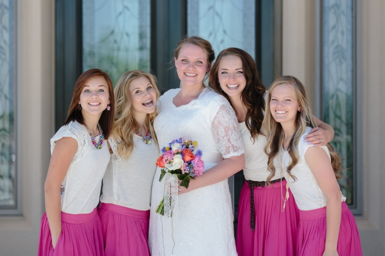 EK-Studios-Utah-Wedding-Photographers-Payson-Temple-Wedding008-Blog(pp_w768_h512)