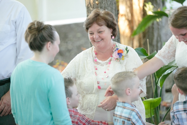 EK-Studios-Utah-Wedding-Photographers-Payson-Temple-Wedding030-Blog(pp_w768_h512)