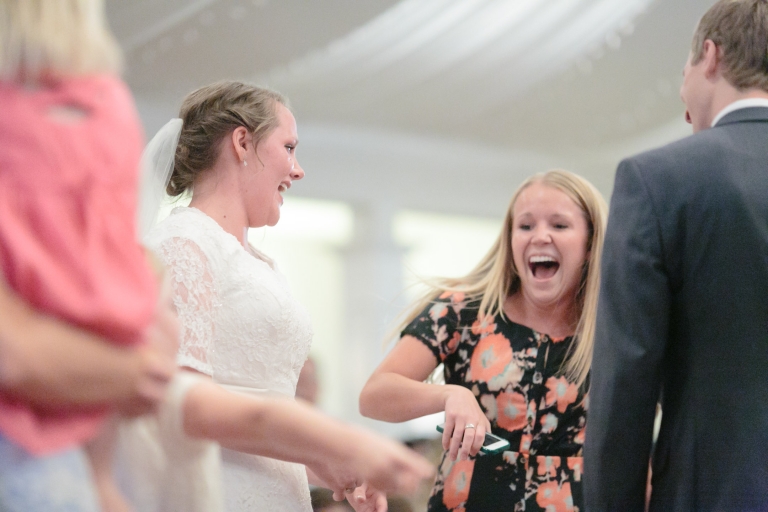 EK-Studios-Utah-Wedding-Photographers-Payson-Temple-Wedding045-Blog(pp_w768_h512)