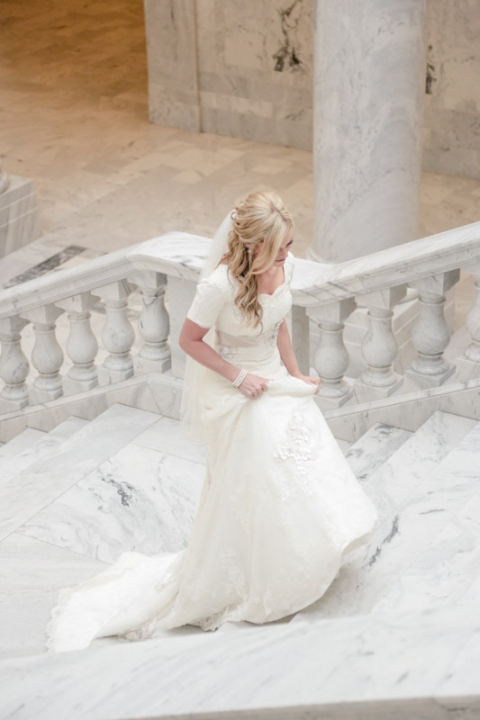 EK-Studios-Utah-Wedding-Photographers-Capitol-building-SLC-Temple-bridals-christmas-lights002-Blog(pp_w480_h720)