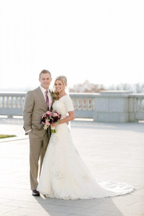EK-Studios-Utah-Wedding-Photographers-Capitol-building-SLC-Temple-bridals-christmas-lights008-Blog(pp_w480_h720)