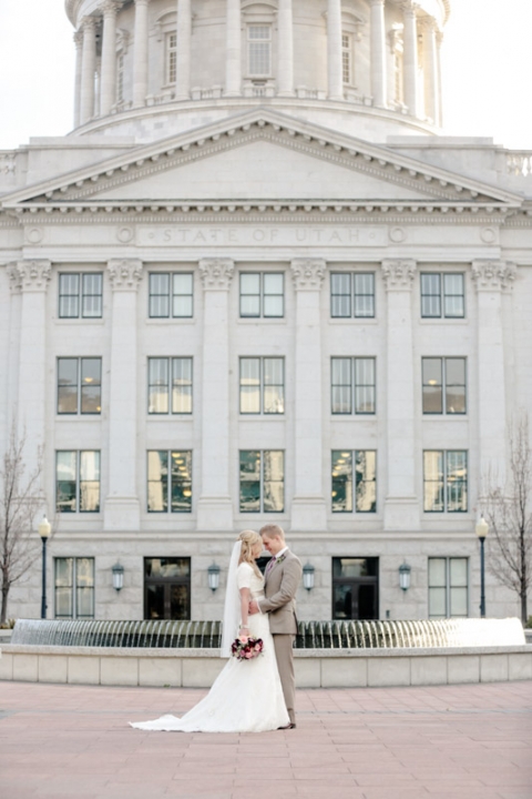 EK-Studios-Utah-Wedding-Photographers-Capitol-building-SLC-Temple-bridals-christmas-lights016-Blog(pp_w480_h720)