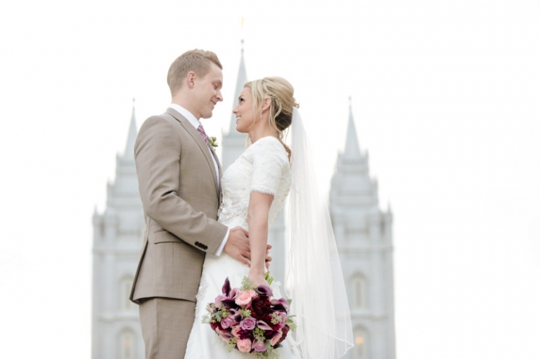 EK-Studios-Utah-Wedding-Photographers-Capitol-building-SLC-Temple-bridals-christmas-lights021-Blog(pp_w768_h511)