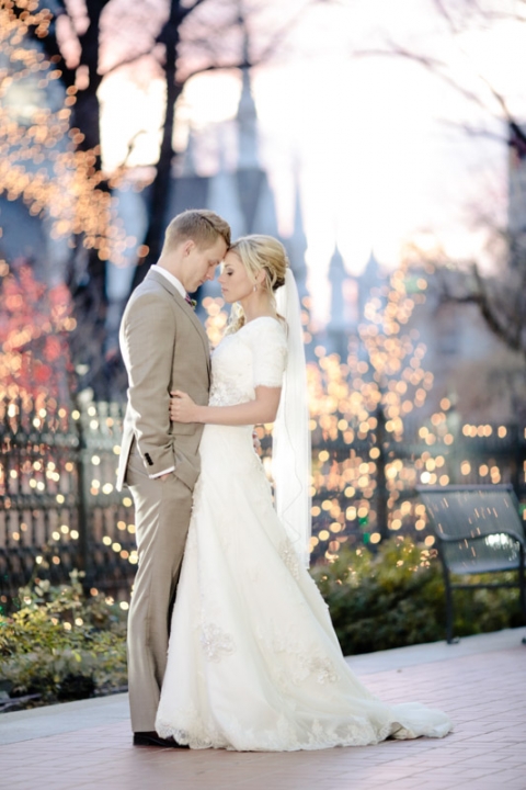 EK-Studios-Utah-Wedding-Photographers-Capitol-building-SLC-Temple-bridals-christmas-lights026-Blog(pp_w480_h720)
