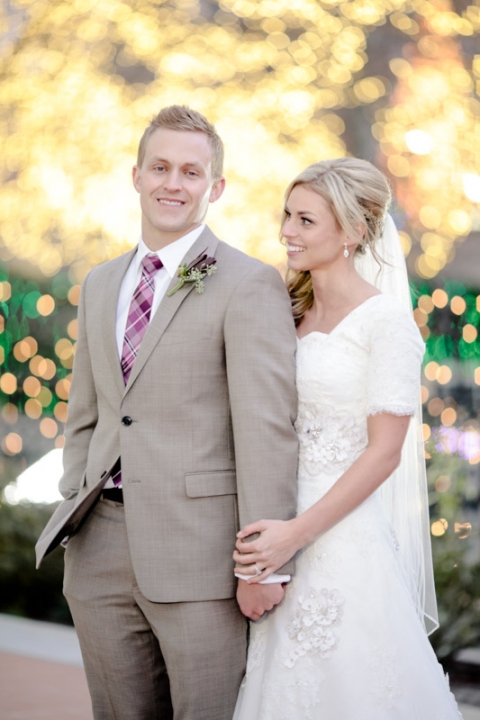 EK-Studios-Utah-Wedding-Photographers-Capitol-building-SLC-Temple-bridals-christmas-lights028-Blog(pp_w480_h720)